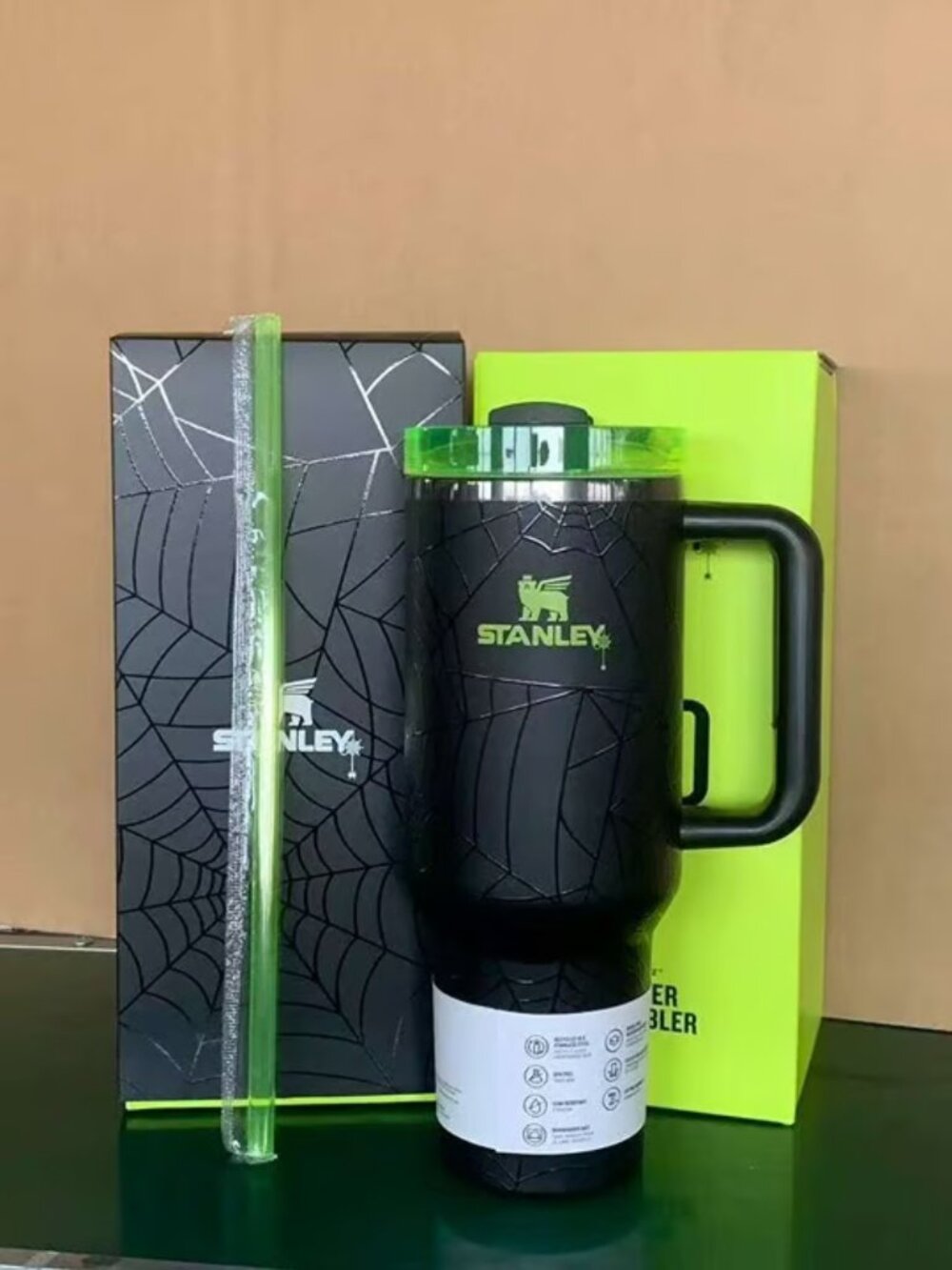 Stanley 40oz Tumbler - Halloween Web Glow - LIMITED EDITION
